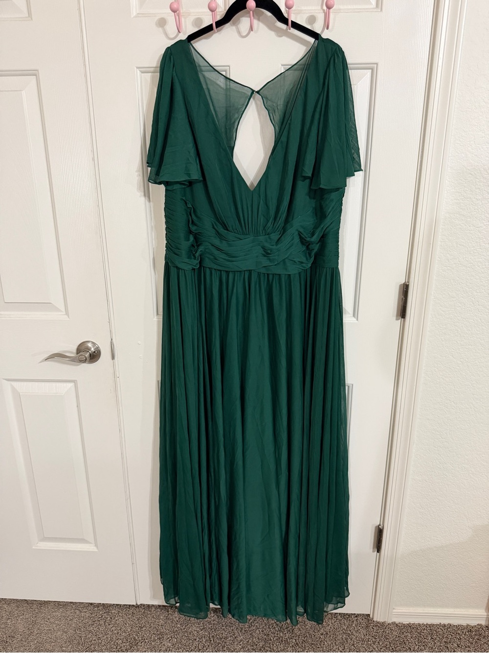 David’s Bridal F19933 Juniper Green Flutter Sleeve Gown Size 20